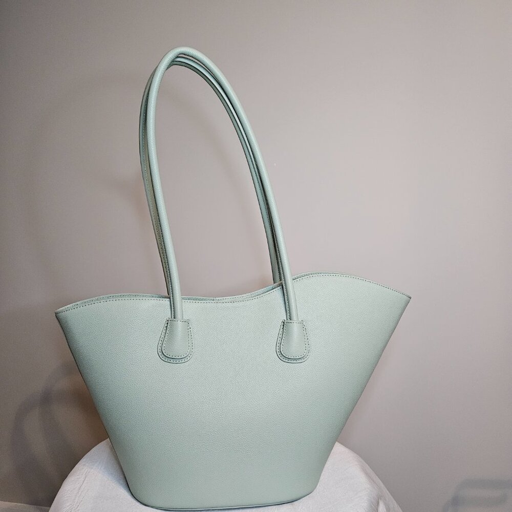 Aimee Kestenberg Mint Leather Tote Bag - Picture 3 of 10